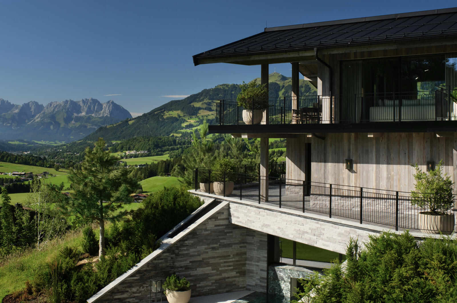 The_Mountain_Estate_Jochberg_Aussicht_Haus