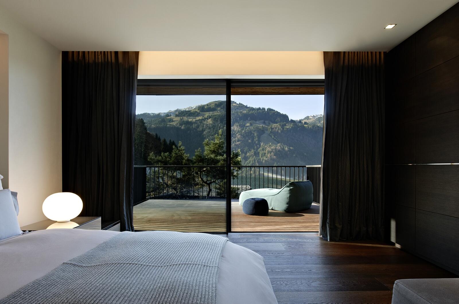 imperial-mountain-estate-luxusvilla-kitzbuehel-schlafzimmer